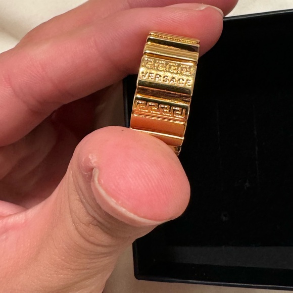 Versace Ring - Picture 2 of 3
